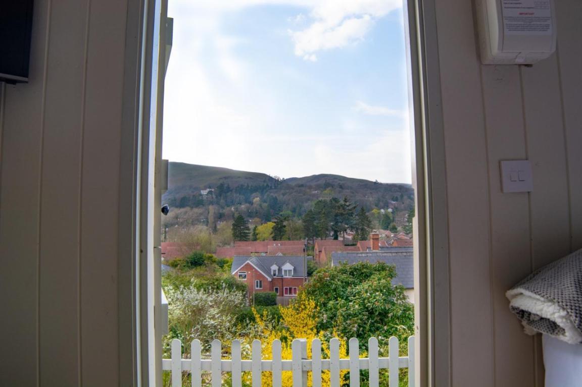 Hilltop Hut Church Stretton Buitenkant foto